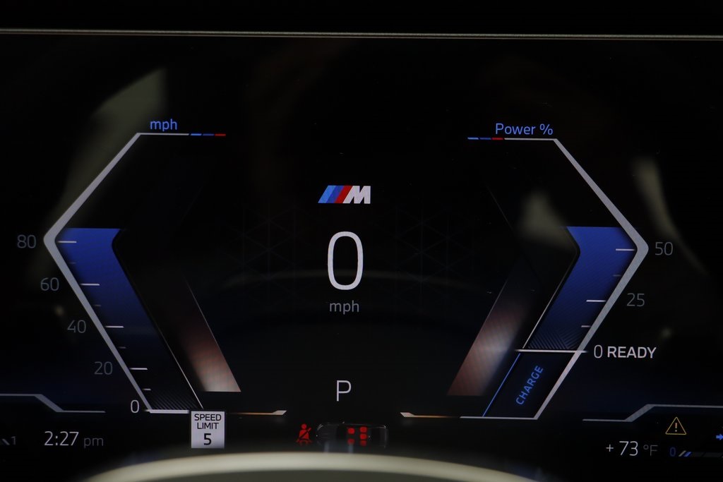 2026 Bmw 750e photo 8