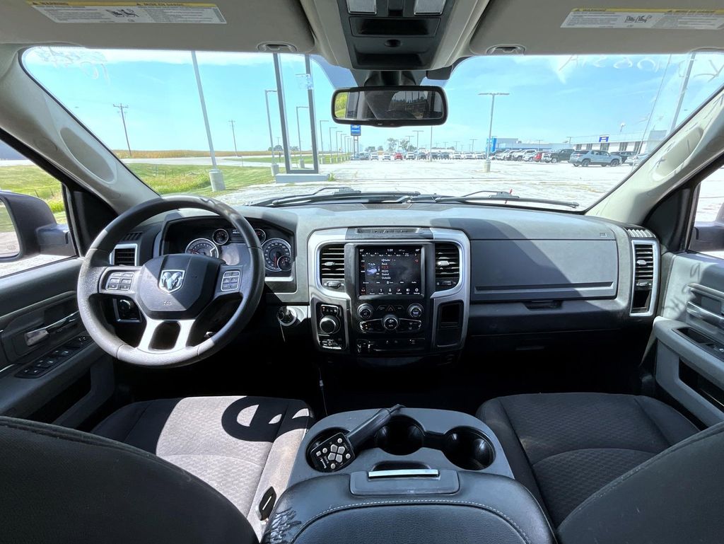2019 Ram 1500 Classic Warlock photo 13