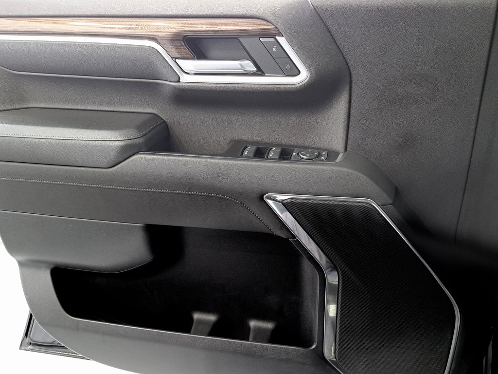 2022 Chevrolet Silverado 1500 LT photo 18