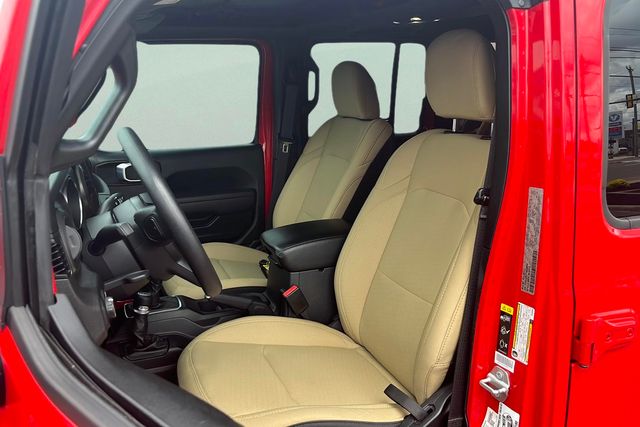 2023 Jeep Wrangler Willys photo 15