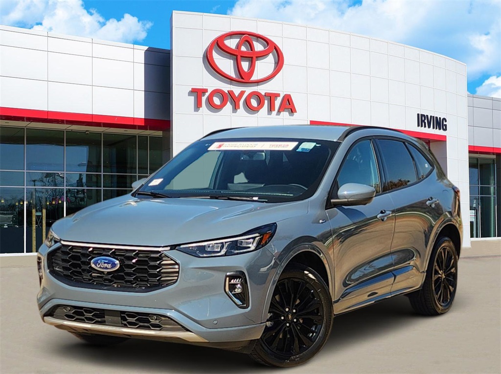 2023 Ford Escape ST-Line Elite's photo