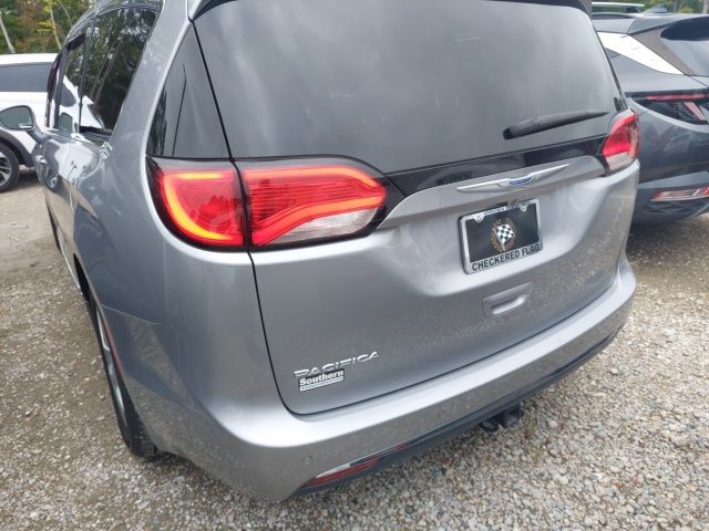 2019 Chrysler Pacifica Touring Plus photo 7