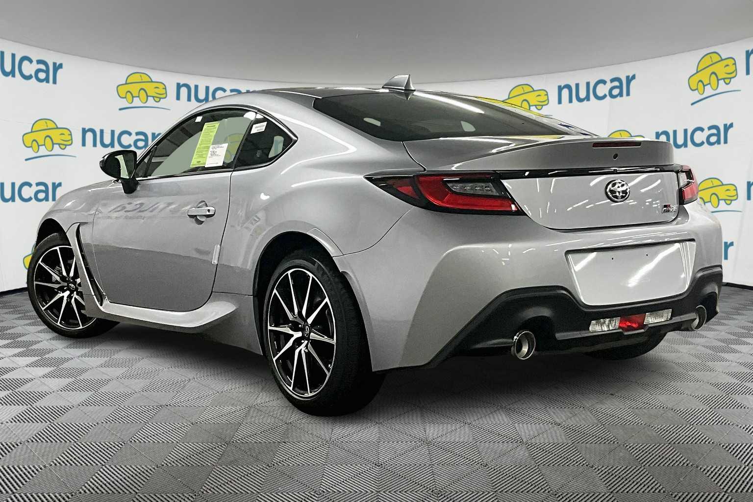 2025 Toyota GR86 photo 4