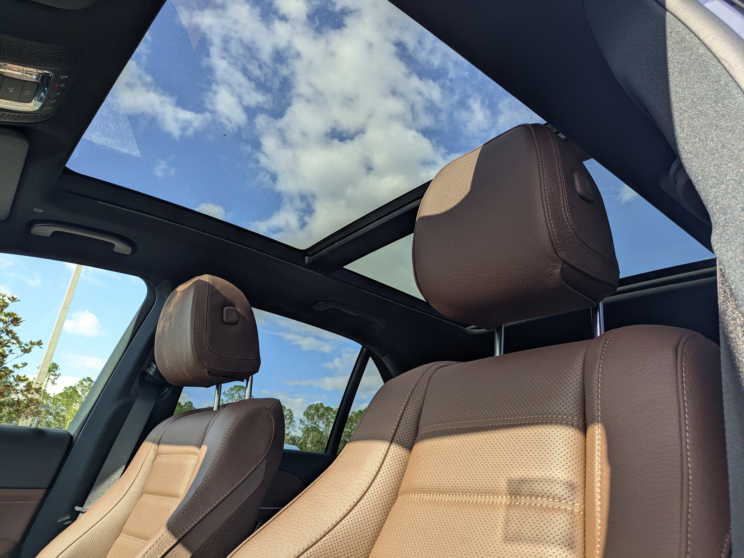 2026 Mercedes Benz GLE 450 4MATIC photo 4