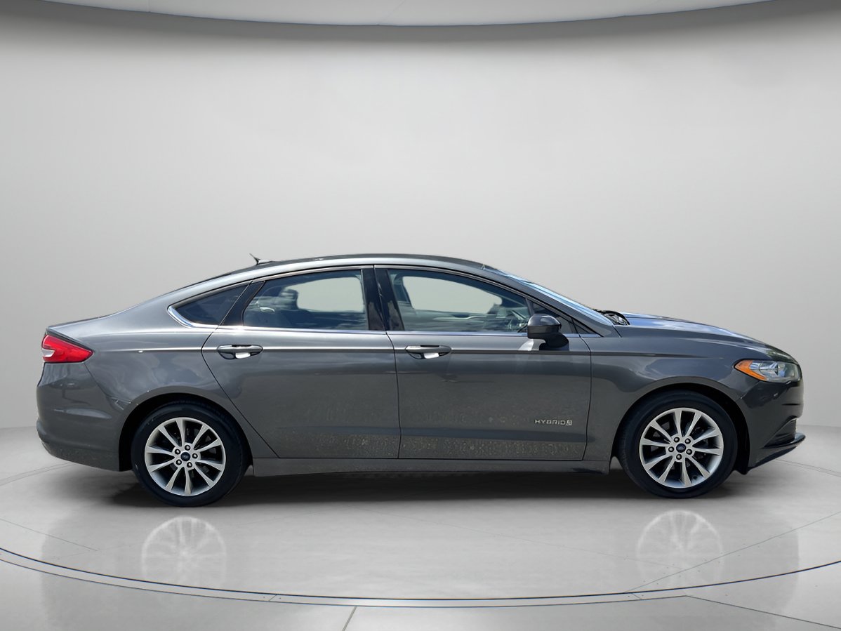 2017 Ford Fusion S Hybrid photo 2