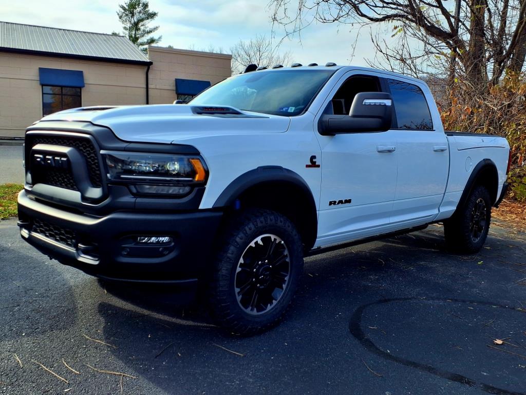 2024 Ram 2500 photo 3