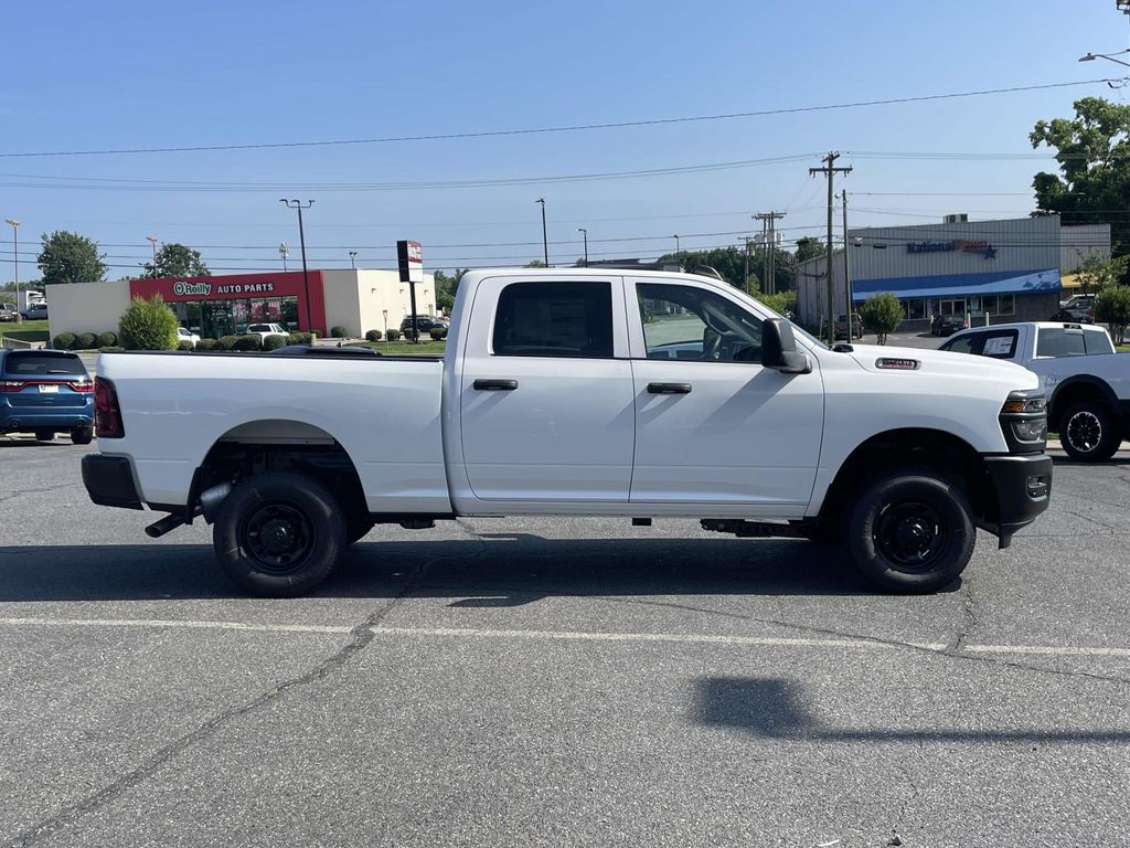2025 Ram 2500 Tradesman photo 8