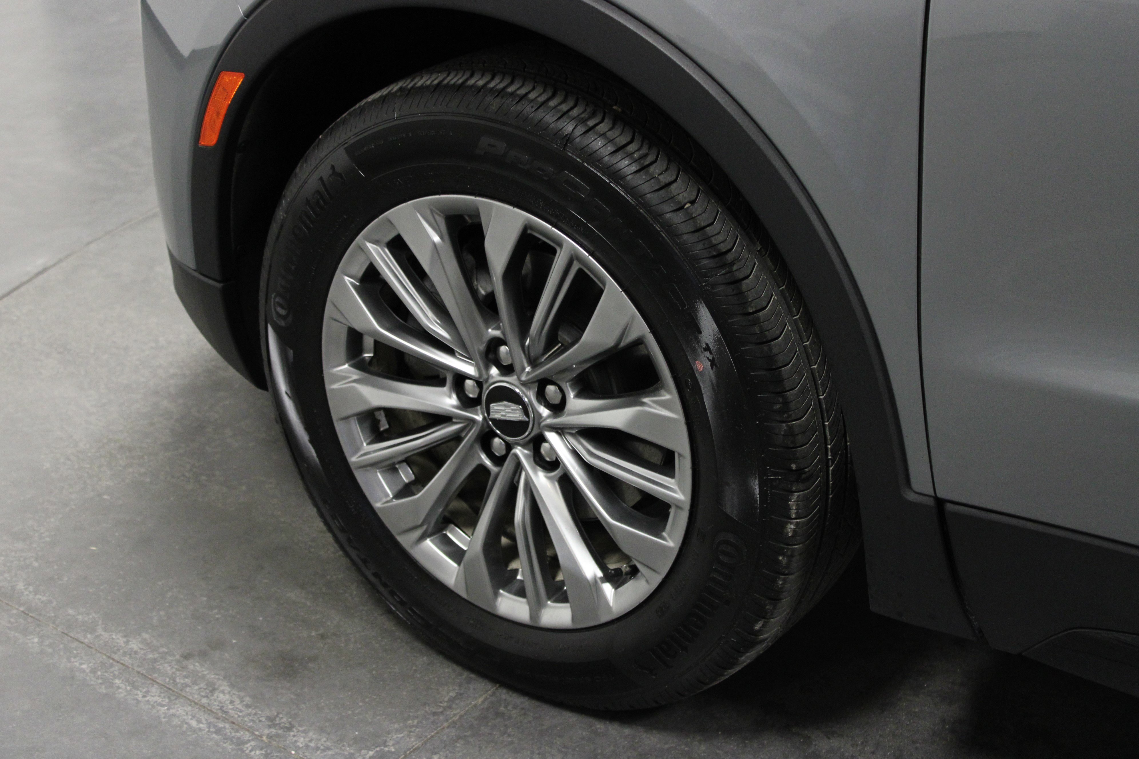 2025 Cadillac XT4 Premium Luxury photo 9