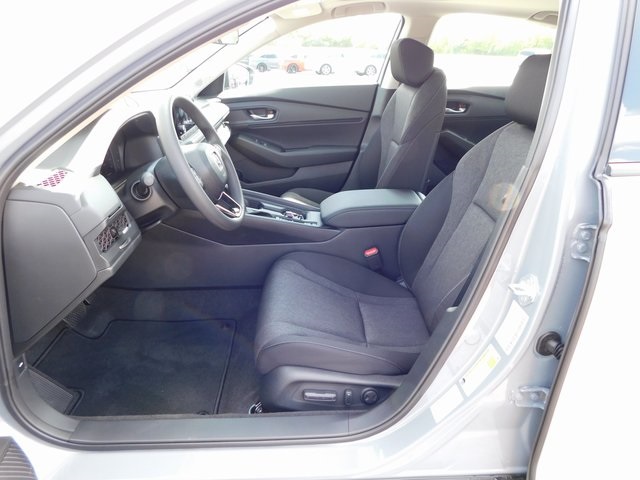 2025 Honda Accord SE photo 13