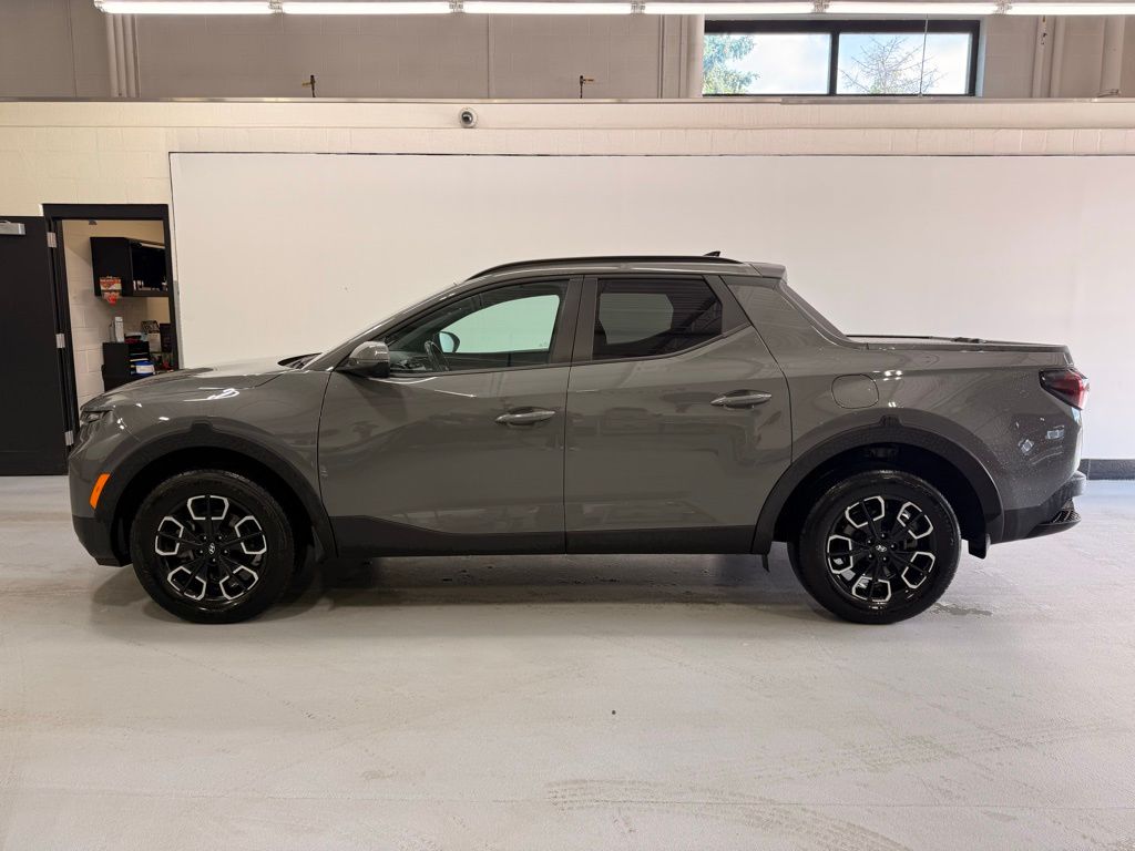 Used 2023 Hyundai Santa Cruz SEL Premium with VIN 5NTJDDAF9PH061266 for sale in Golden Valley, Minnesota