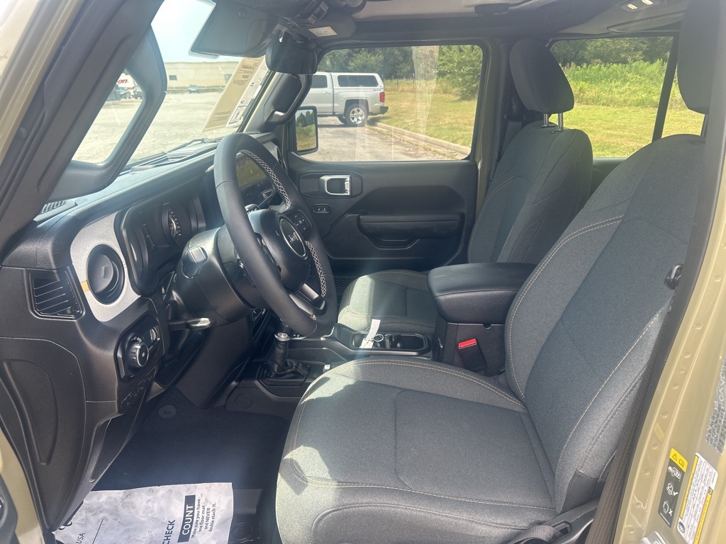 2025 Jeep Wrangler Sport S photo 10