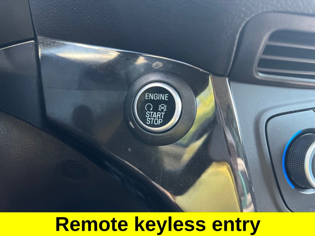 2019 Ford Escape Titanium photo 15