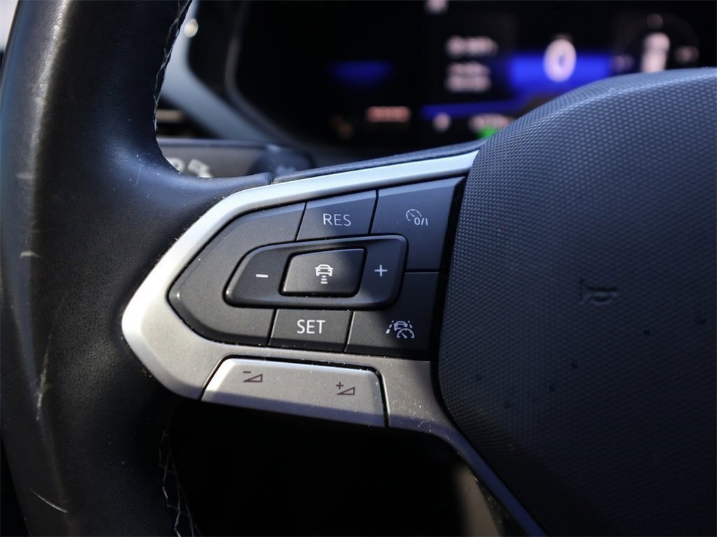 2022 Volkswagen Taos SE photo 18
