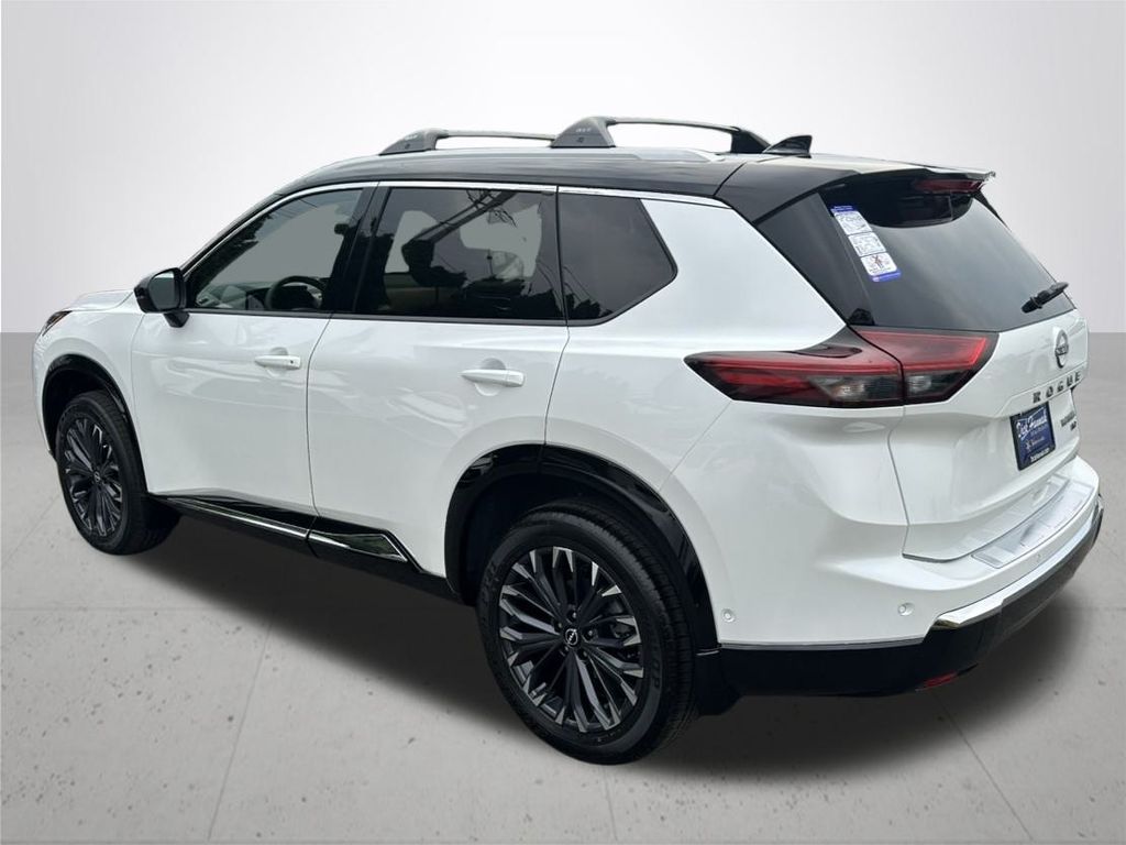 2026 Nissan Rogue Platinum photo 9