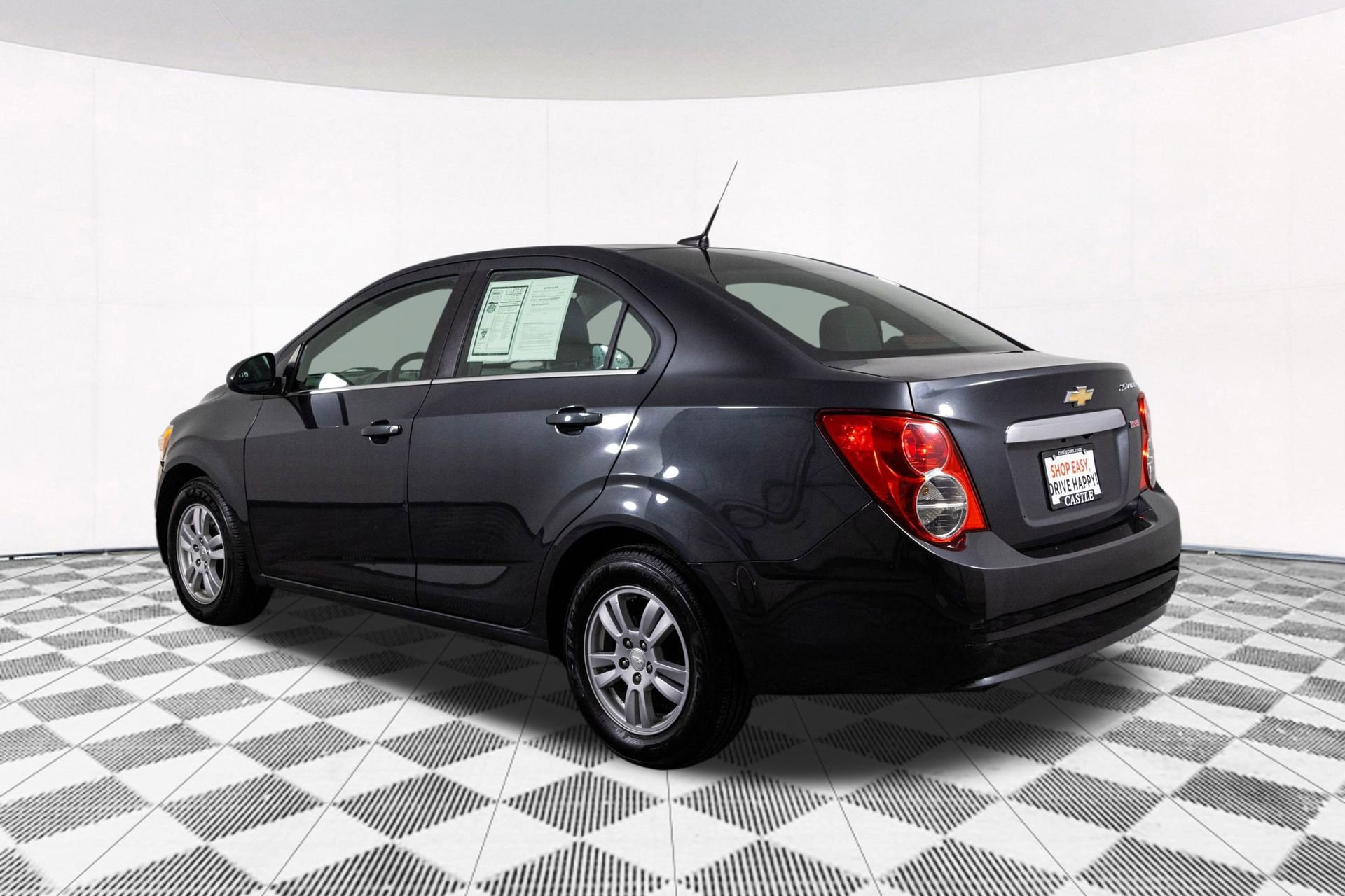 2014 Chevrolet Sonic LT photo 4