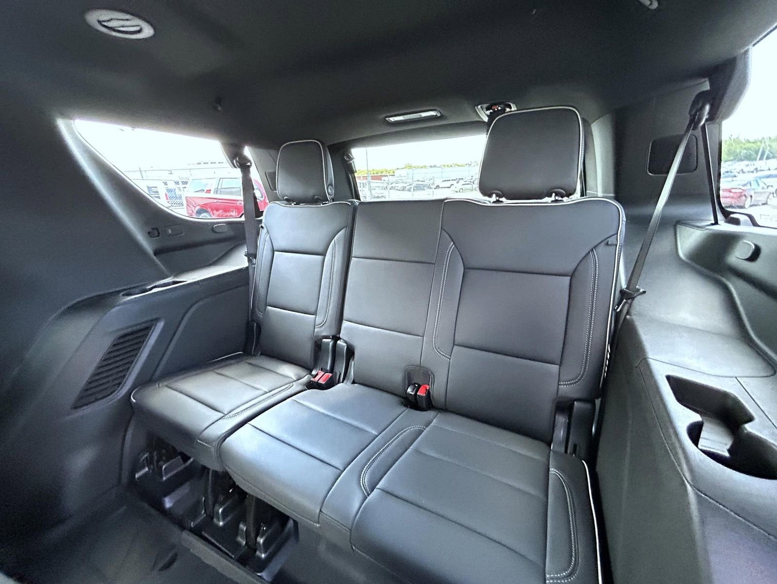 2025 Chevrolet Tahoe Premier photo 14