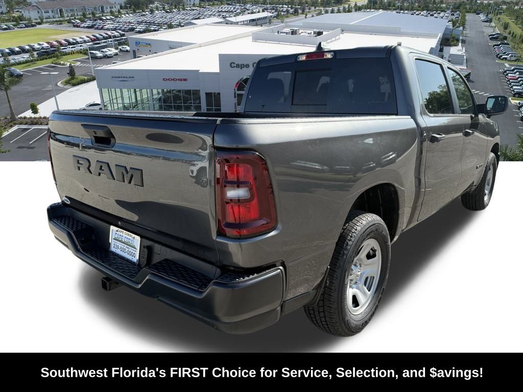 2025 Ram 1500 Tradesman photo 4