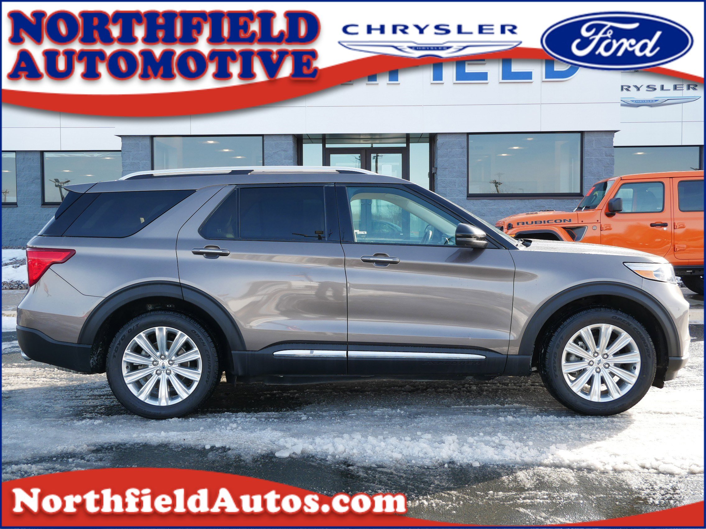 2021 Ford Explorer Limited's photo
