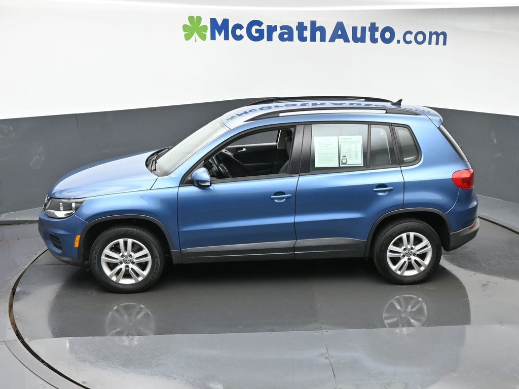 2017 Volkswagen Tiguan S photo 17