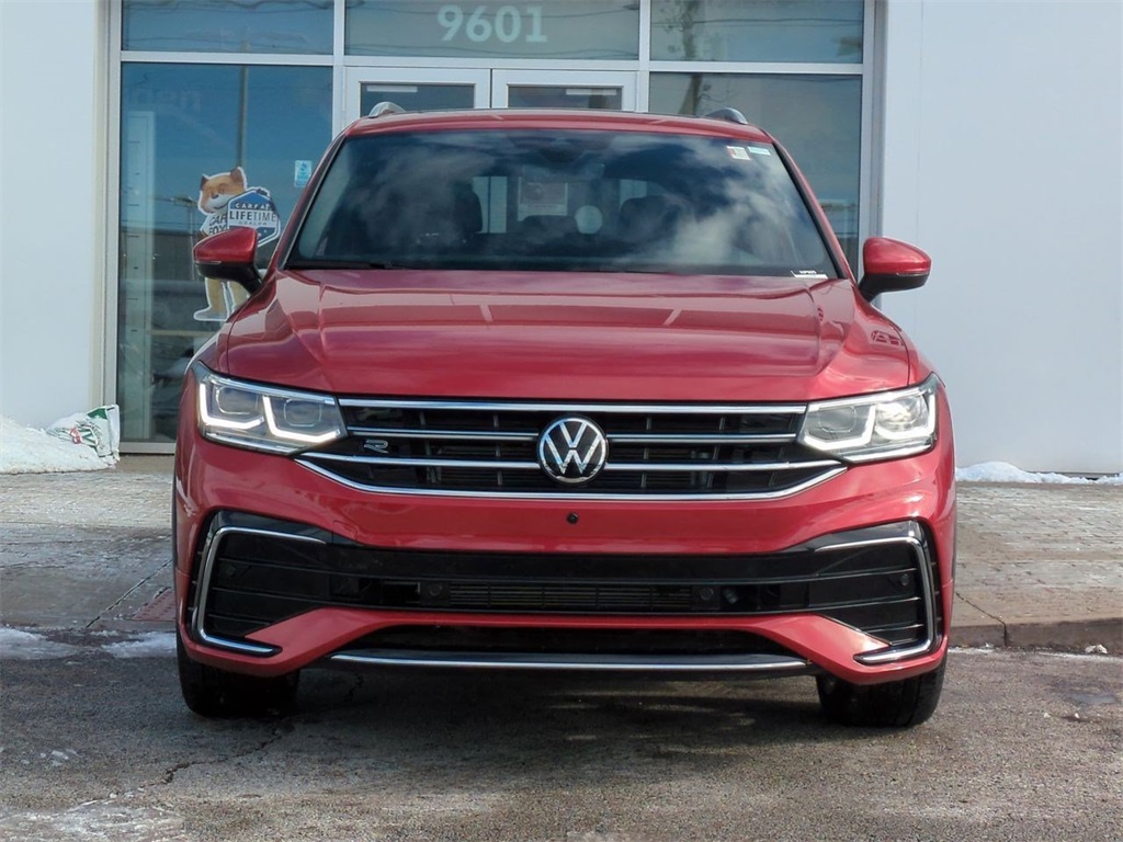2024 Volkswagen Tiguan SEL R-Line Black photo 3