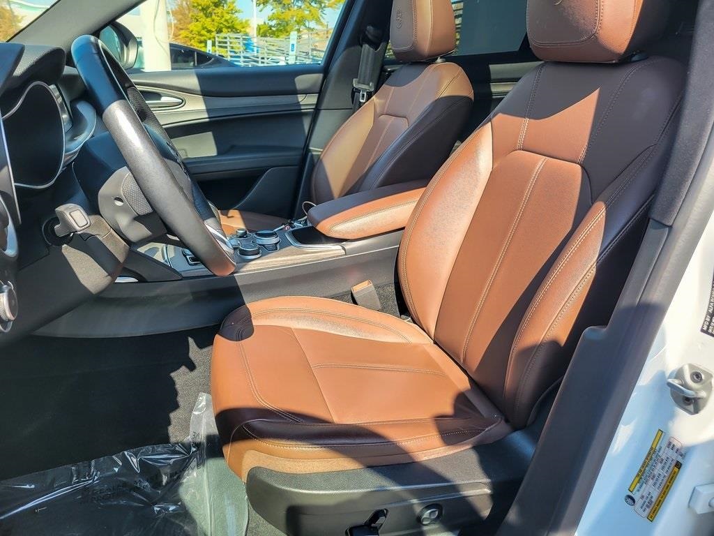 2022 Alfa Romeo Stelvio Ti photo 7