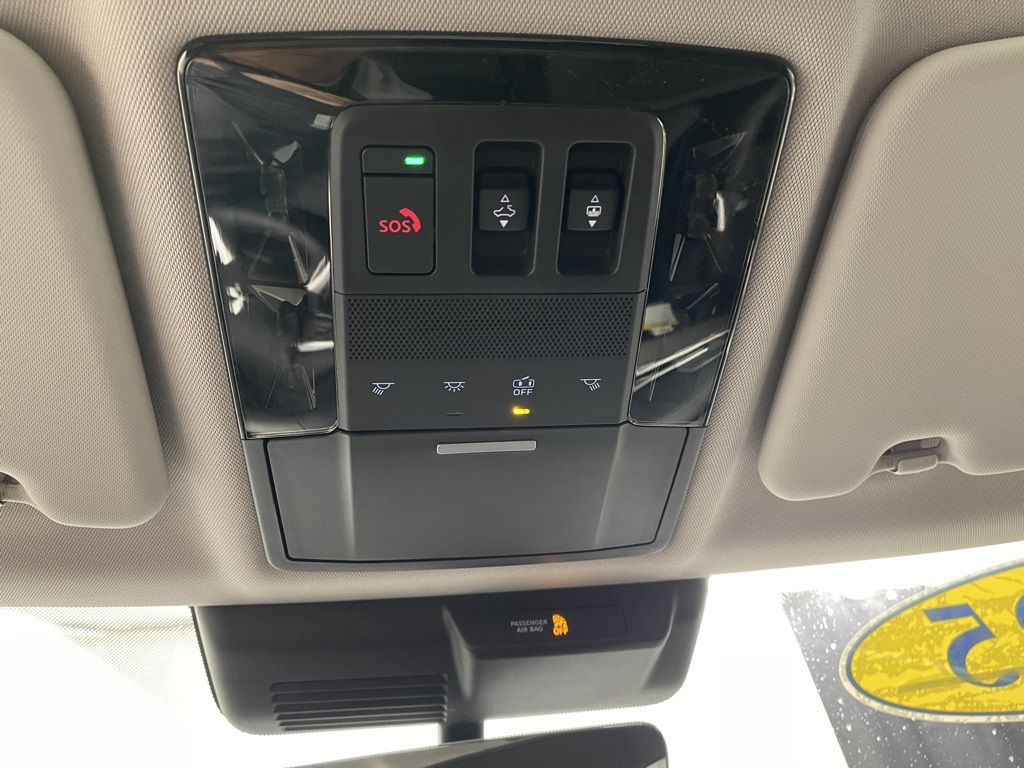 2025 Mitsubishi Outlander SE photo 8