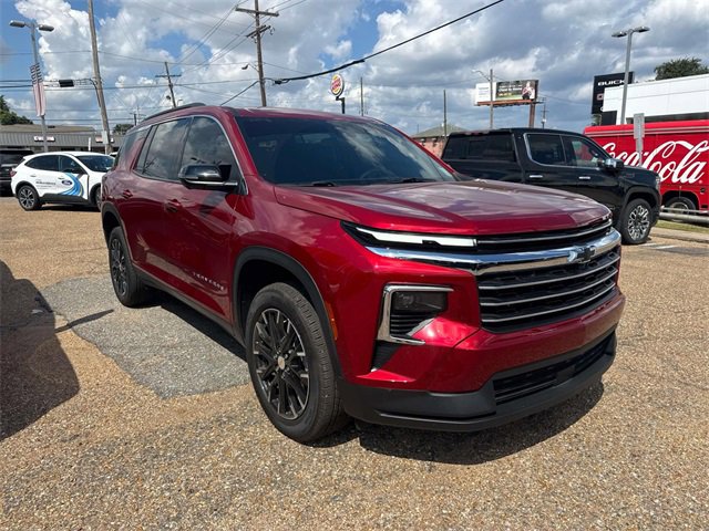 2024 Chevrolet Traverse photo 3