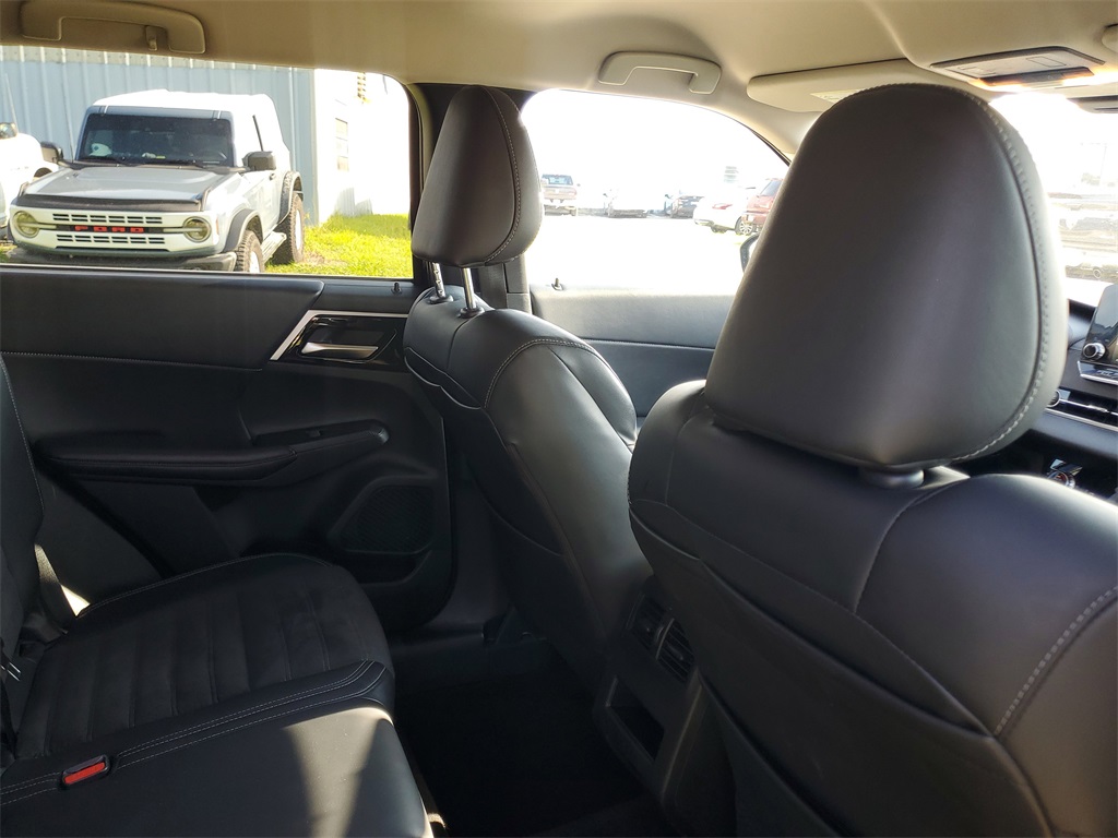 2024 Mitsubishi Outlander SE photo 34