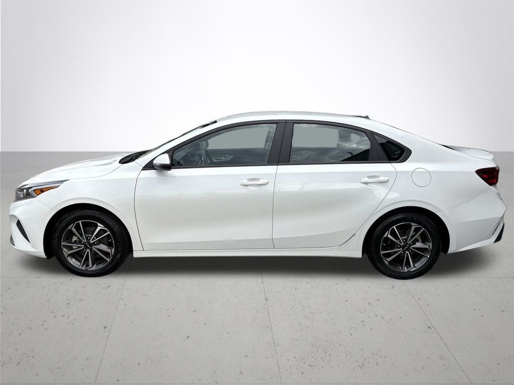 2023 Kia Forte LXS photo 10