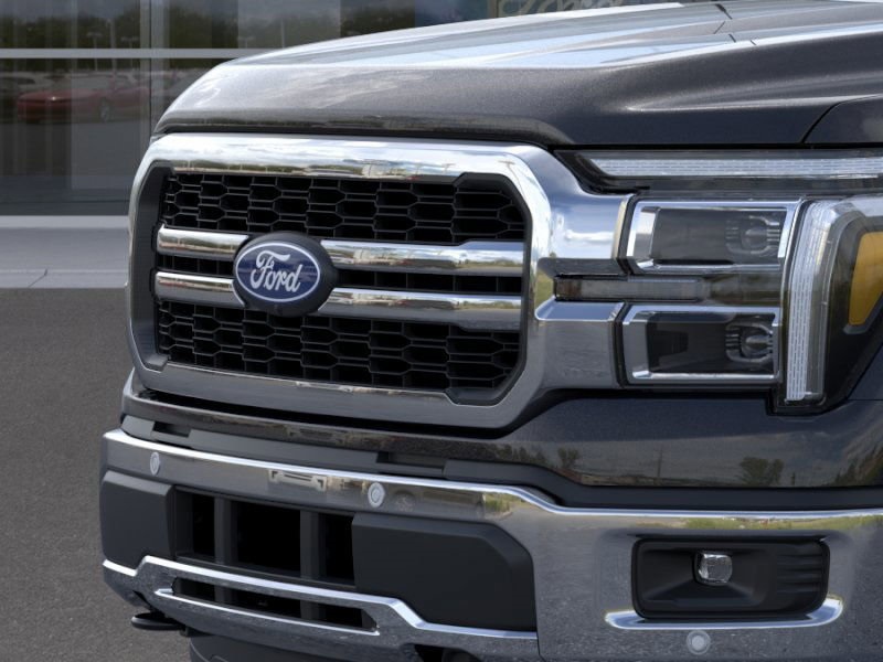 2025 Ford F-150 Lariat photo 16