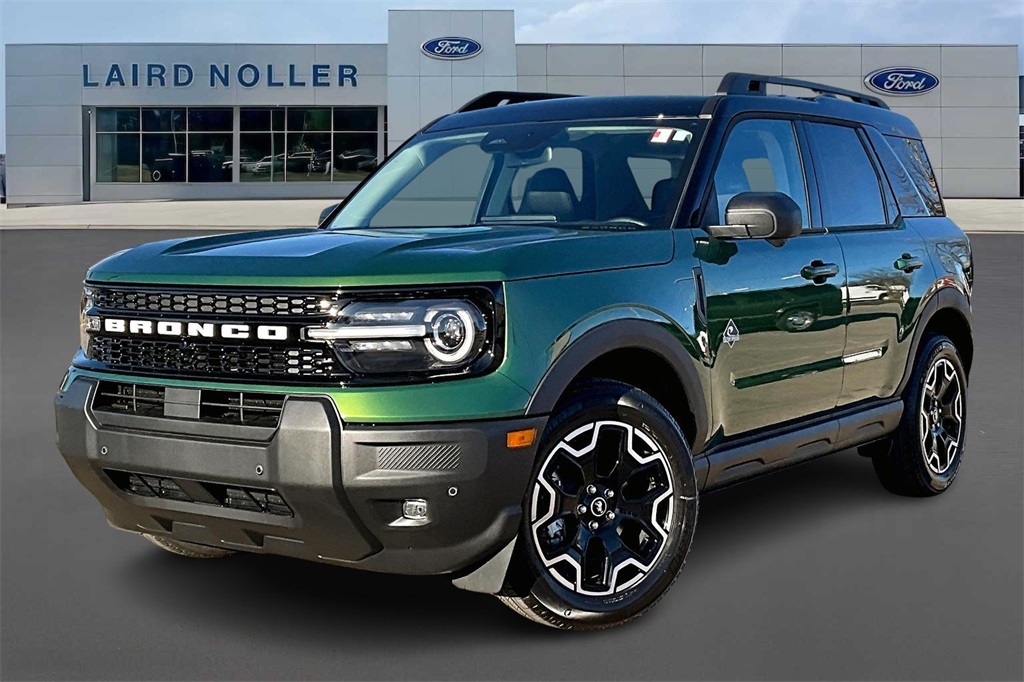 2025 Ford Bronco Sport Outer Banks's photo