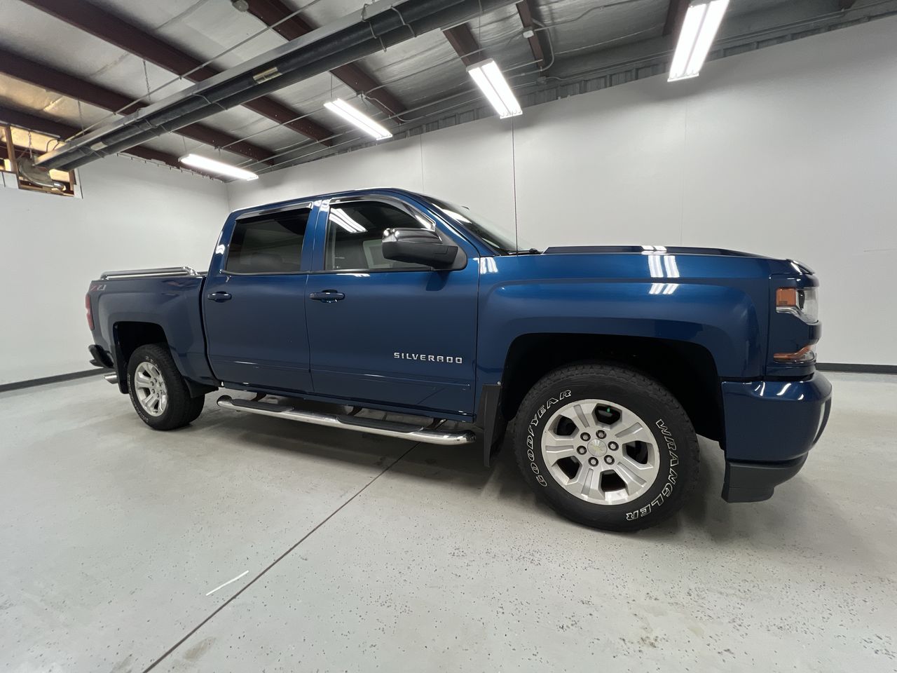 2018 Chevrolet Silverado 1500 LT photo 9