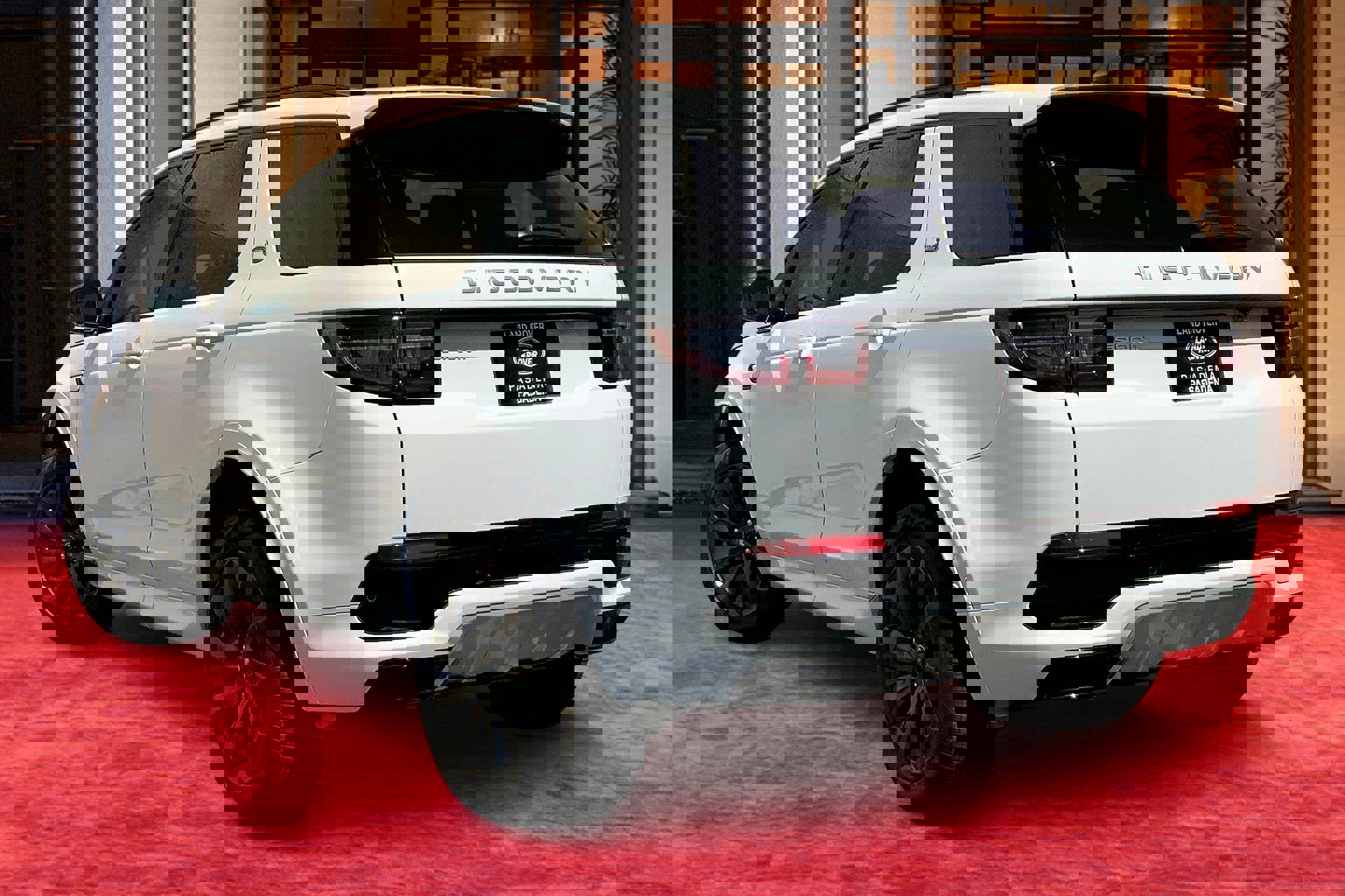 2025 Land Rover Discovery Sport S photo 3