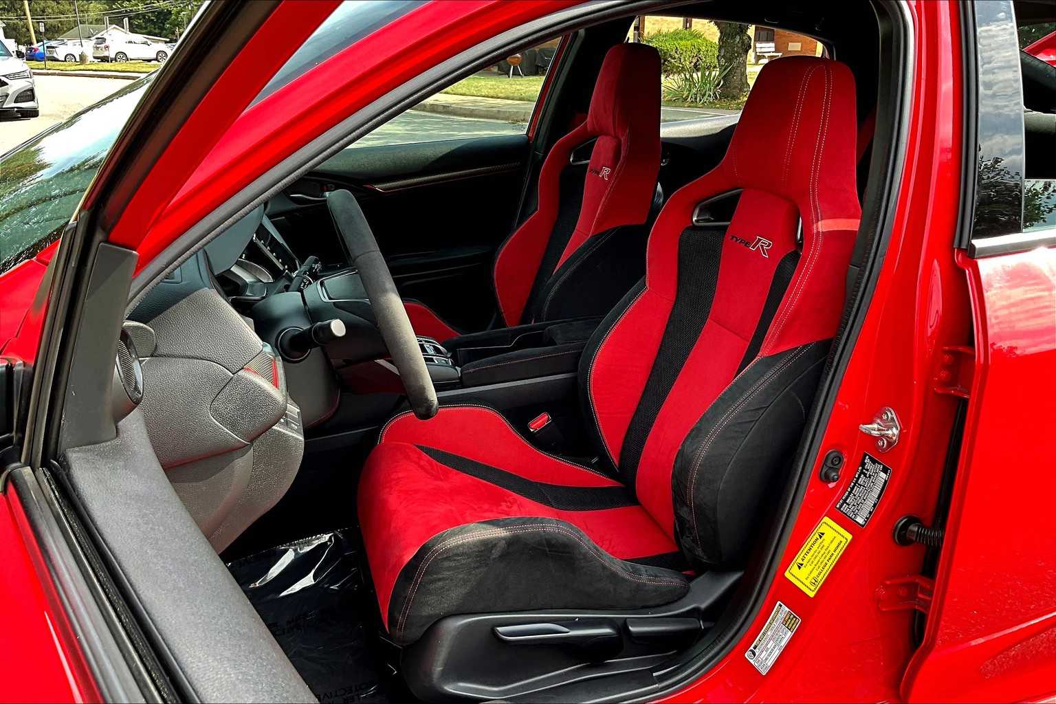2021 Honda Civic Type R Touring photo 7