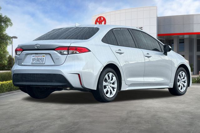 2024 Toyota Corolla LE photo 4