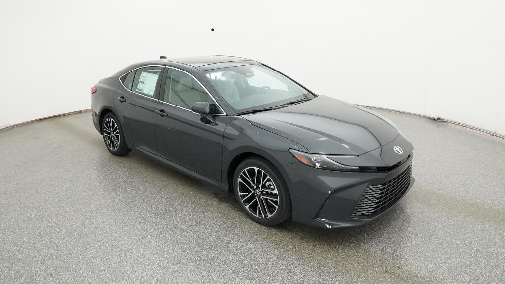 2025 Toyota Camry XLE photo 29