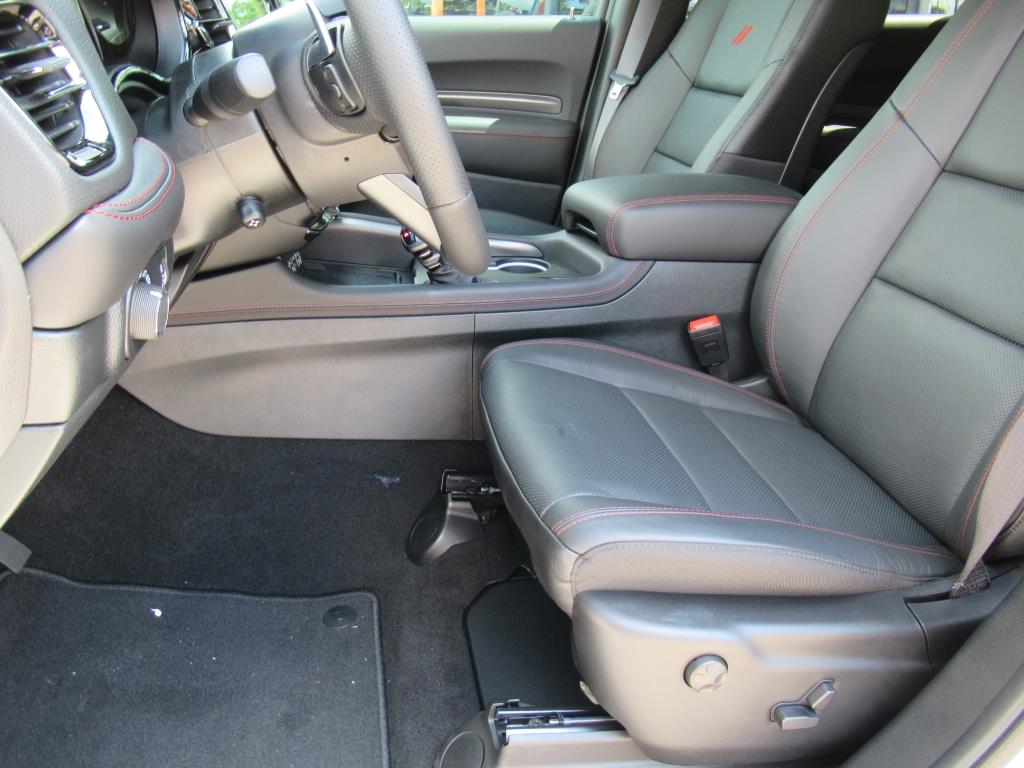 2025 Dodge Durango R/T Plus photo 15
