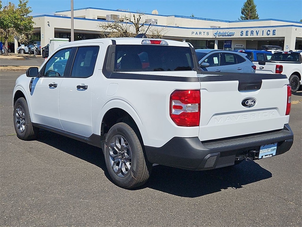 2025 Ford Maverick XLT photo 3