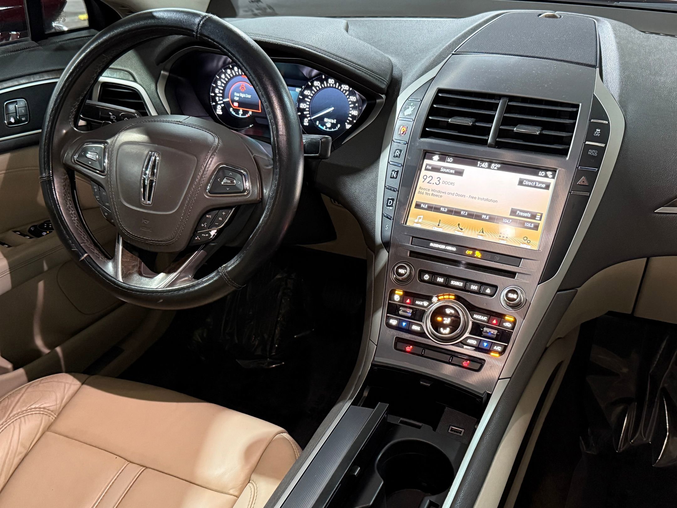 2017 Lincoln MKZ Select photo 3