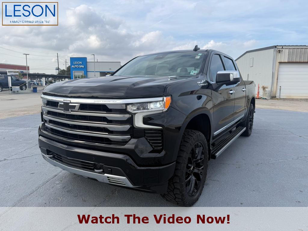 2023 Chevrolet Silverado 1500 High Country's photo