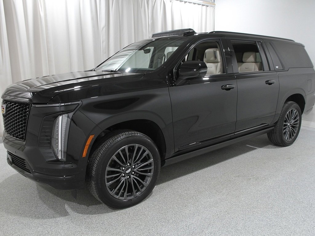 2025 Cadillac Escalade ESV Sport Platinum photo 3