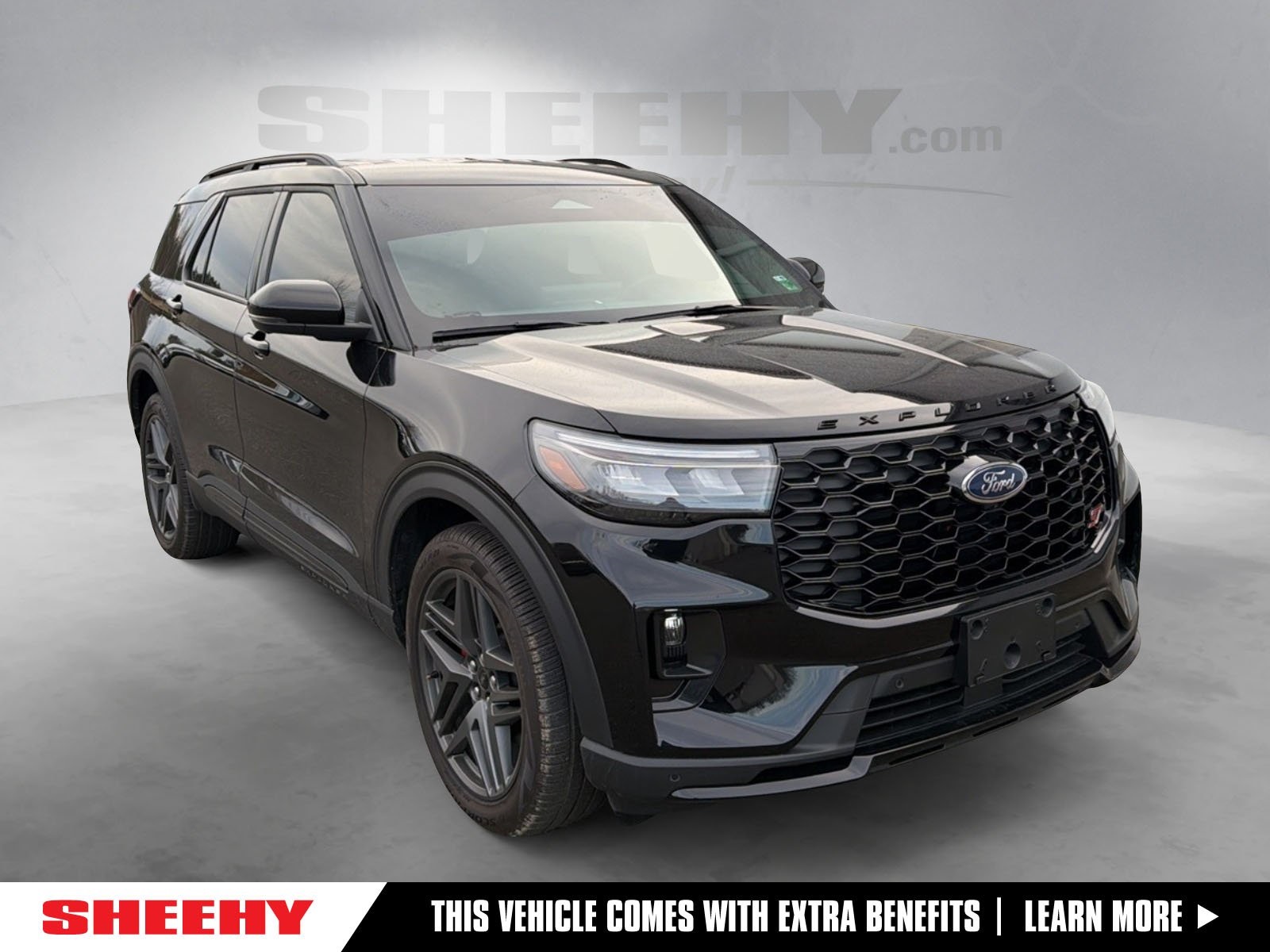 2025 Ford Explorer ST's photo