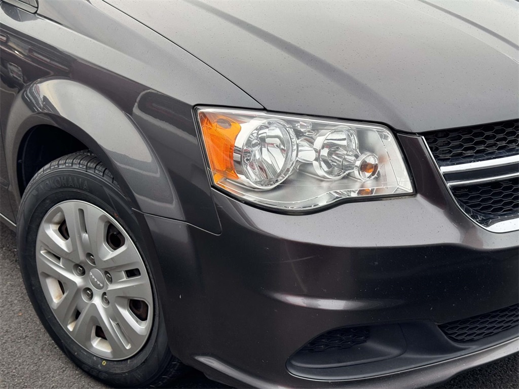 2018 Dodge Grand Caravan SE photo 2