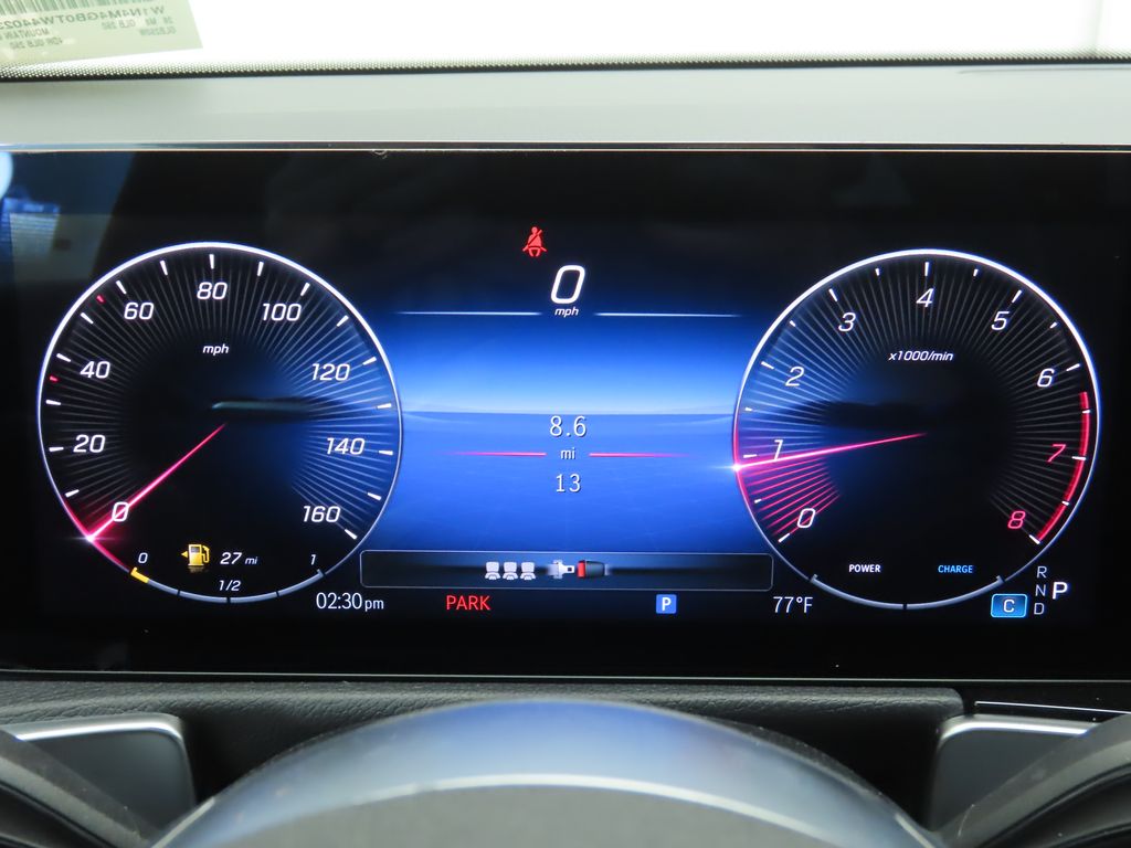 2026 Mercedes Benz GLB 250 photo 27