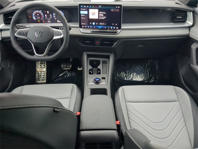 2025 Volkswagen Tiguan SE R-Line Black photo 13