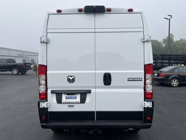 2026 Ram ProMaster 2500 photo 3