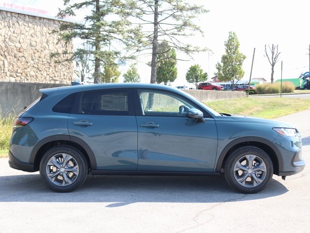 2026 Honda HR-V LX photo 4
