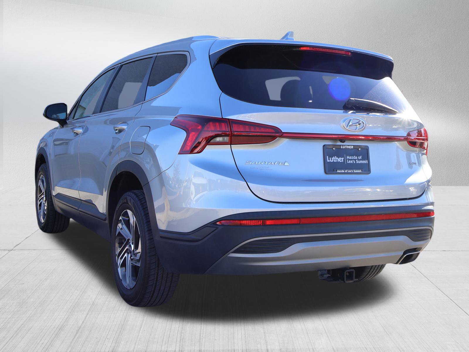 2022 Hyundai Santa Fe SE photo 2
