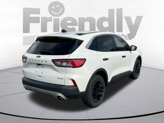 2022 Ford Escape SE photo 4
