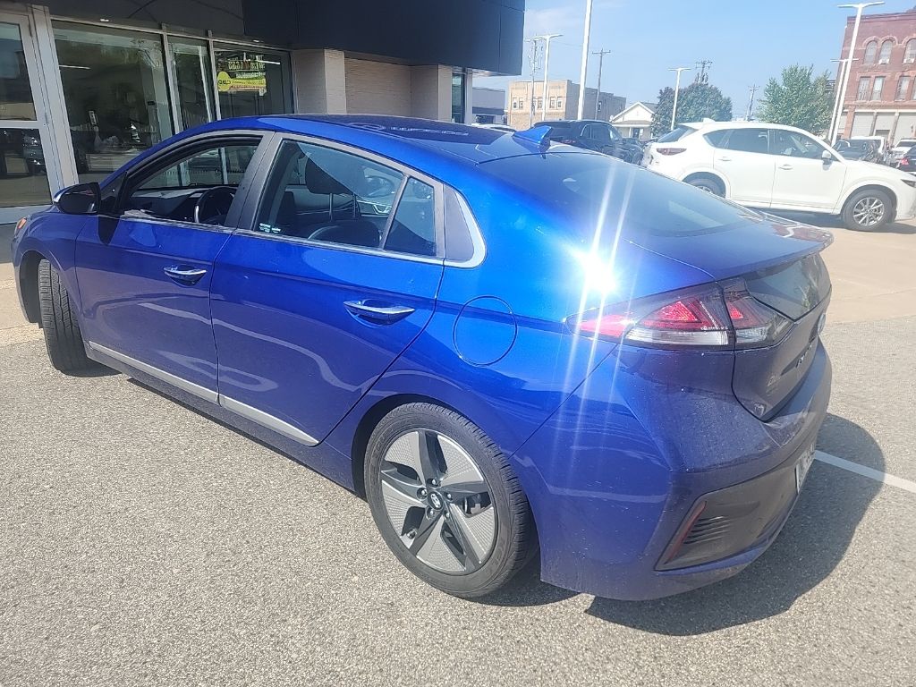2021 Hyundai Ioniq Limited photo 5
